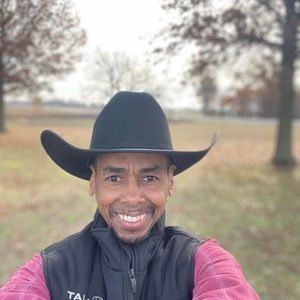 Meet your Posher, Ed